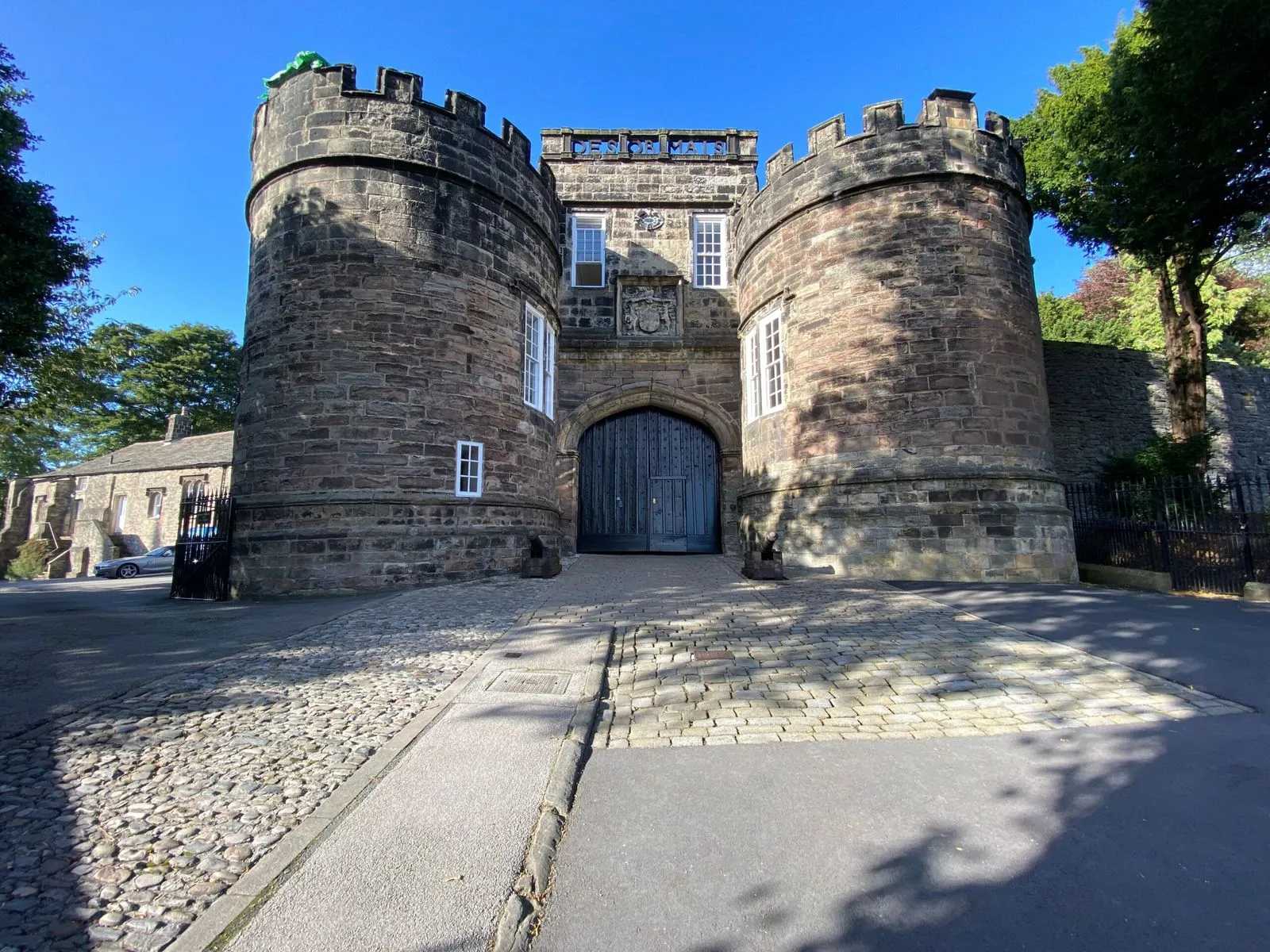 pest-proofing and rodent management services for restaurants in Skipton.